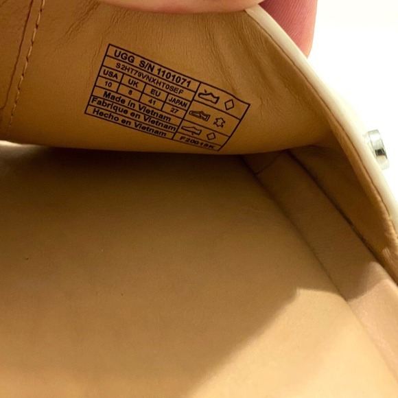 Authentic Ugg Women's Cream Ivory Jayne Patent Leather Sandals Slides US Size 10 - Picture 8 of 8